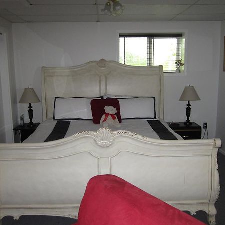 Casey'S Bed & Breakfast Whitehorse Habitación foto