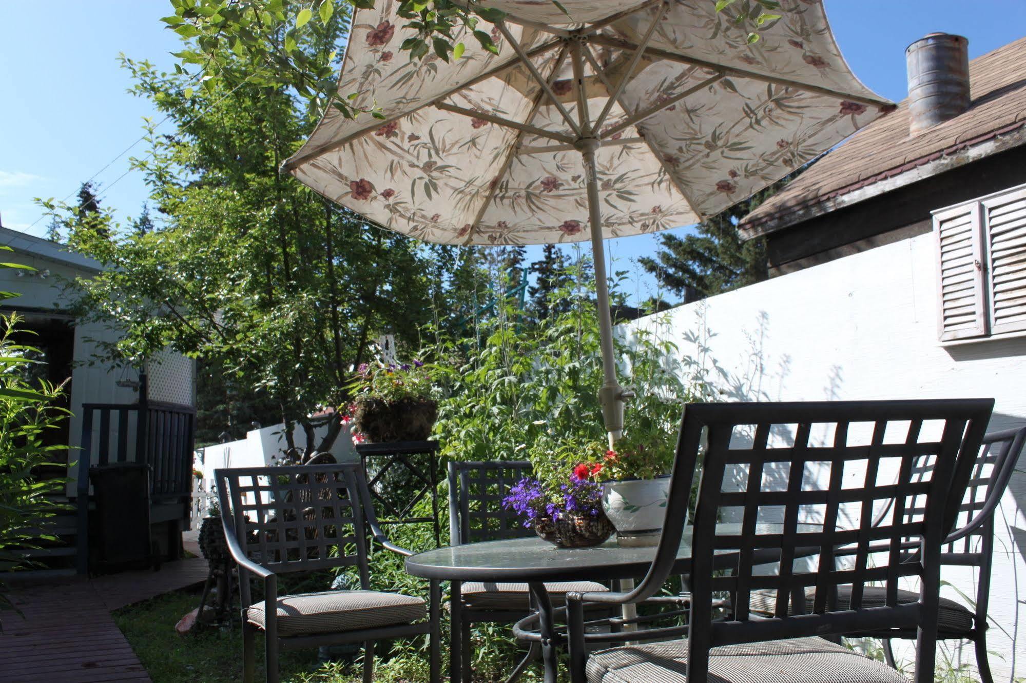 Casey'S Bed & Breakfast Whitehorse Exterior foto